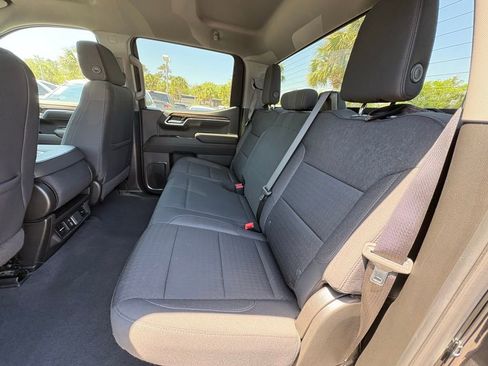 Used 2025 Chevrolet Silverado 1500 LT AWD/4WD image 14