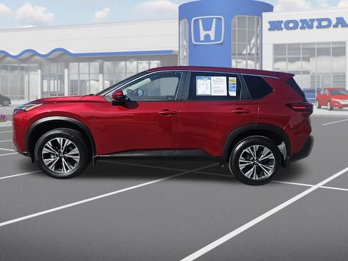 Used 2023 Nissan Rogue SV image 5