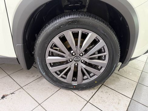 Used 2023 Nissan Pathfinder SL w/ SL Premium Package image 15