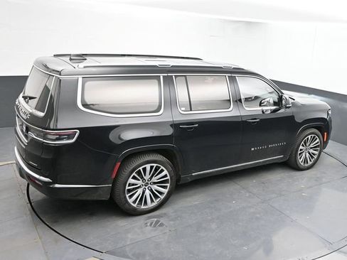 Used 2022 Jeep Grand Wagoneer Series III image 46