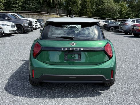 Used 2026 MINI Cooper 2-Door Hardtop image 5