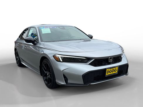 Used 2025 Honda Civic Sport image 7