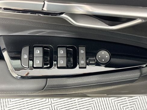 Certified 2025 Kia Sportage X-Line AWD/4WD image 18