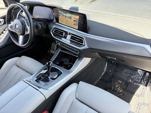 Used 2023 BMW X5 sDrive40i w/ M Sport Package RWD image 13