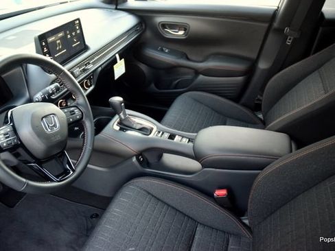 Certified 2026 Honda HR-V Sport image 6