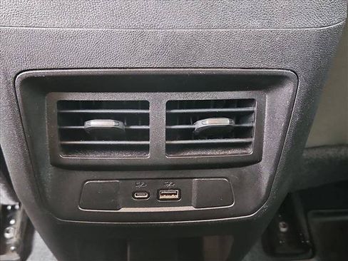 Used 2024 Chevrolet Colorado ZR2 w/ Technology Package AWD/4WD image 17