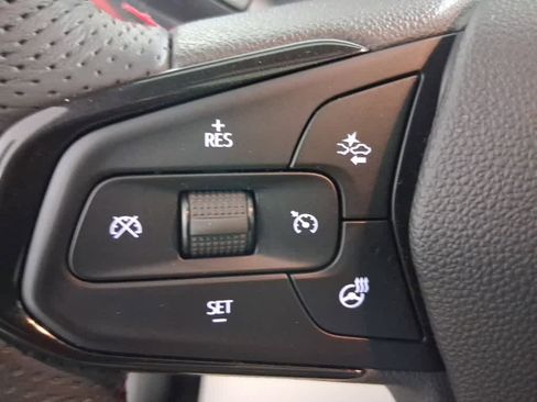 Used 2023 Chevrolet TrailBlazer RS w/ Sun and Liftgate Package image 34