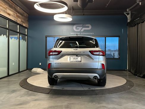 Used 2023 Ford Escape Active image 4