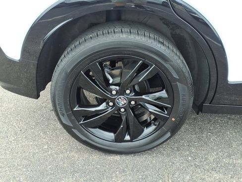 Certified 2024 Buick Encore GX Sport Touring w/ Comfort Package FWD image 9