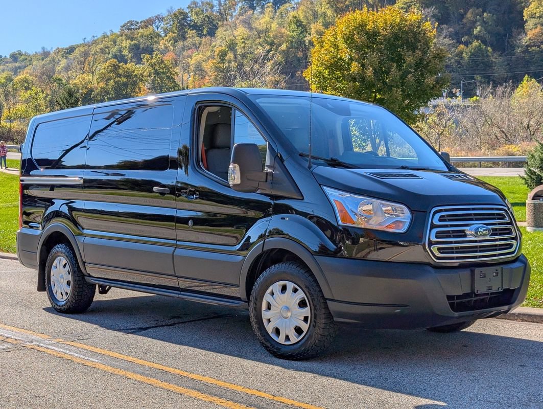 Used 2019 Ford Transit 150 130 Low Roof w/ Exterior Upgrade Package RWD image 1