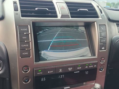 Used 2021 Lexus GX 460 Premium AWD/4WD image 24