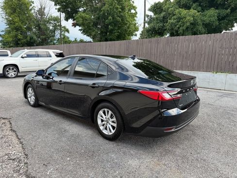 Used 2025 Toyota Camry LE w/ Convenience Package FWD image 8