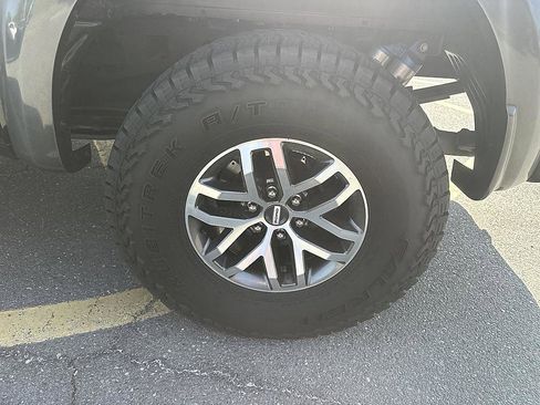 Used 2018 Ford F150 Raptor w/ Equipment Group 802A Luxury AWD/4WD image 10