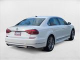 Used 2017 Volkswagen Passat 1.8T R-Line w/ R-Line Lighting Package image 5