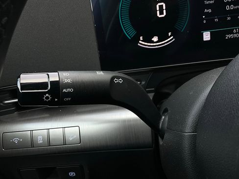 Used 2025 Hyundai Kona SEL image 37