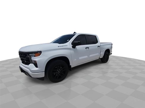 Used 2023 Chevrolet Silverado 1500 Custom RWD image 4