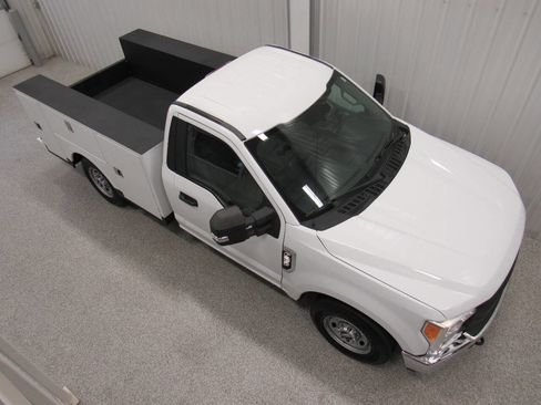 Used 2017 Ford F250 XL w/ Power Equipment Group image 5