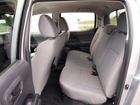 Used 2023 Toyota Tacoma SR AWD/4WD image 9