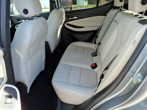 Used 2024 Buick Encore GX Avenir w/ Avenir Convenience Package image 11