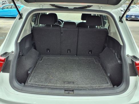 Used 2021 Volkswagen Tiguan S image 23