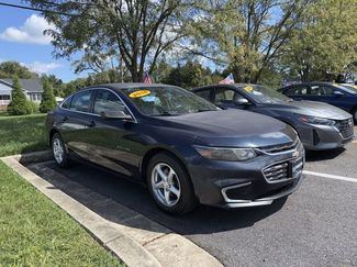 Used 2018 Chevrolet Malibu LS image 1