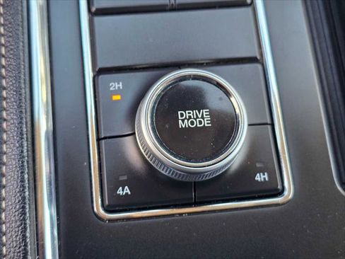 Used 2024 Ford Expedition Max XLT AWD/4WD image 36