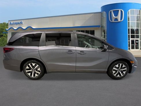 New 2026 Honda Odyssey EX-L image 7
