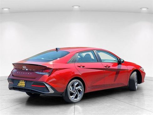 New 2025 Hyundai Elantra Sport image 3