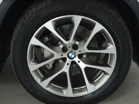 Used 2021 BMW X5 xDrive40i w/ Convenience Package image 49