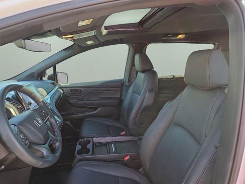 Used 2024 Honda Odyssey Sport image 14