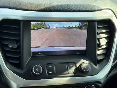 Used 2021 GMC Acadia SLT w/ Preferred Package AWD/4WD image 9