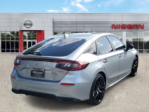 Used 2024 Honda Civic Sport image 4