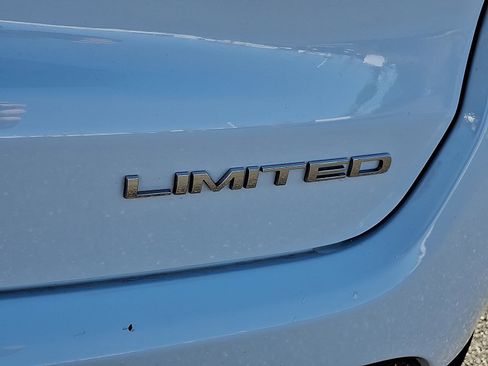 Used 2024 Jeep Compass Limited image 29