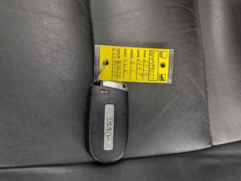 Used 2014 Jeep Grand Cherokee Limited RWD image 29