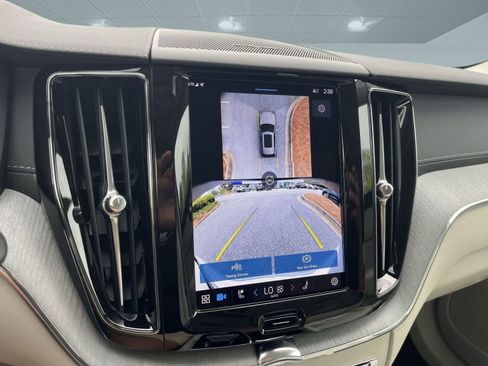 Used 2025 Volvo XC60 B5 Ultra w/ Protection Package Premier image 27