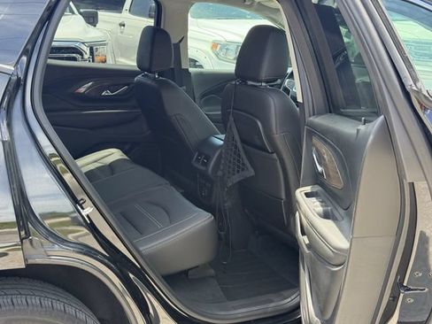 Used 2024 GMC Terrain Denali w/ Black Diamond Edition AWD/4WD image 33