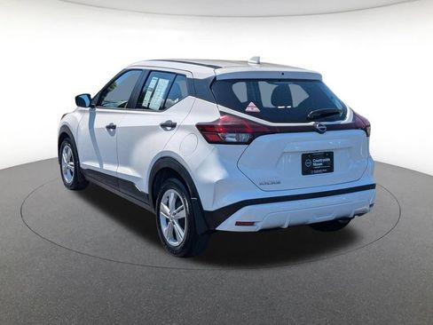 Used 2024 Nissan Kicks S FWD image 7