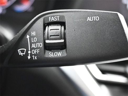 Used 2020 BMW 330i Sedan w/ Convenience Package image 29