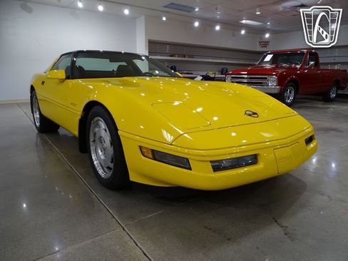 Used 1996 Chevrolet Corvette Coupe image 22