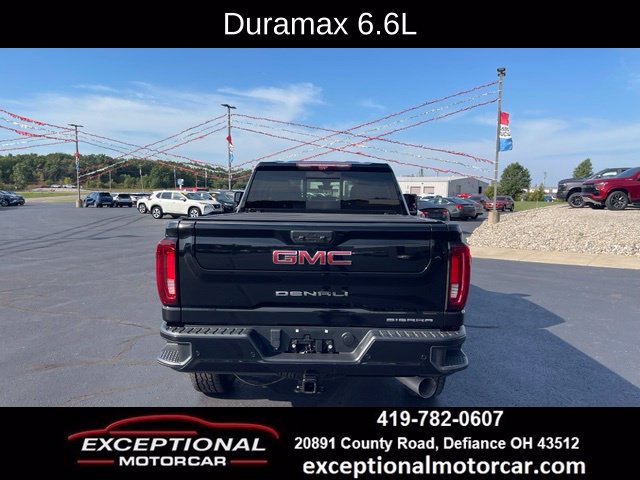 Used 2023 GMC Sierra 2500 Denali w/ Denali Black Diamond Edition AWD/4WD image 4