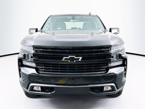 Used 2022 Chevrolet Silverado 1500 RST w/ Z71 Off-Road Package AWD/4WD image 2