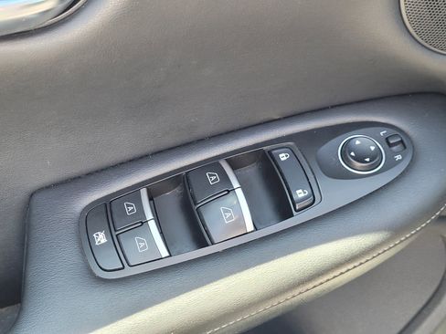 Used 2020 INFINITI QX50 Luxe w/ Navigation Package FWD image 23