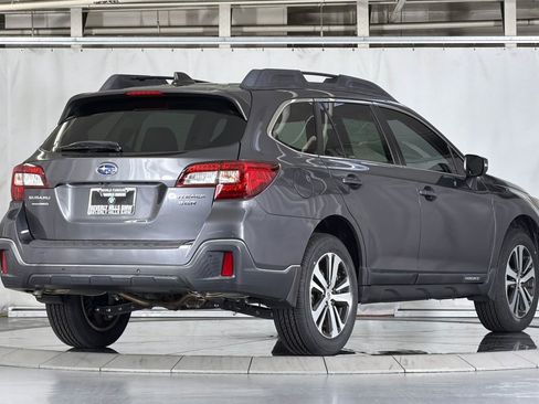 Used 2019 Subaru Outback 3.6R Limited w/ Popular Package #2 AWD/4WD image 8