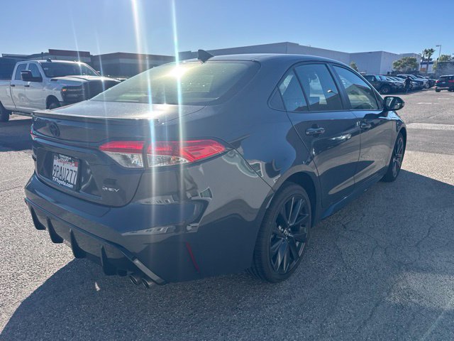 Used 2025 Toyota Corolla SE FWD image 5