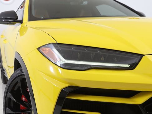 Used 2019 Lamborghini Urus image 28