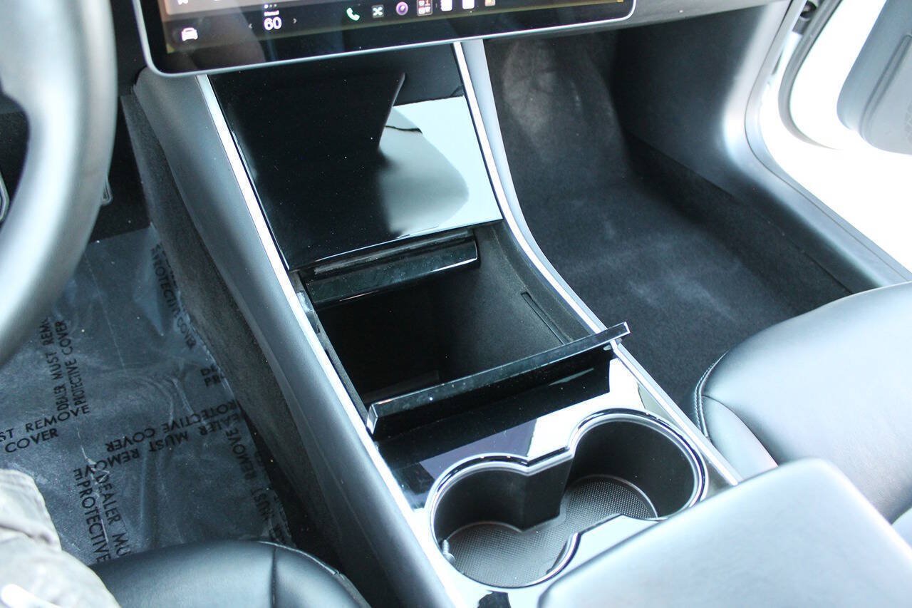 Used 2020 Tesla Model 3 Standard Range Plus RWD image 27