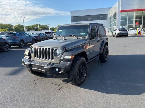 Used 2019 Jeep Wrangler Sport AWD/4WD image 17