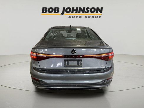 New 2026 Volkswagen Jetta SE FWD image 7