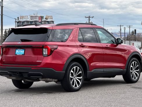 Certified 2025 Ford Explorer ST-Line image 2