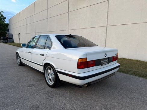 Used 1991 BMW M5 RWD image 17